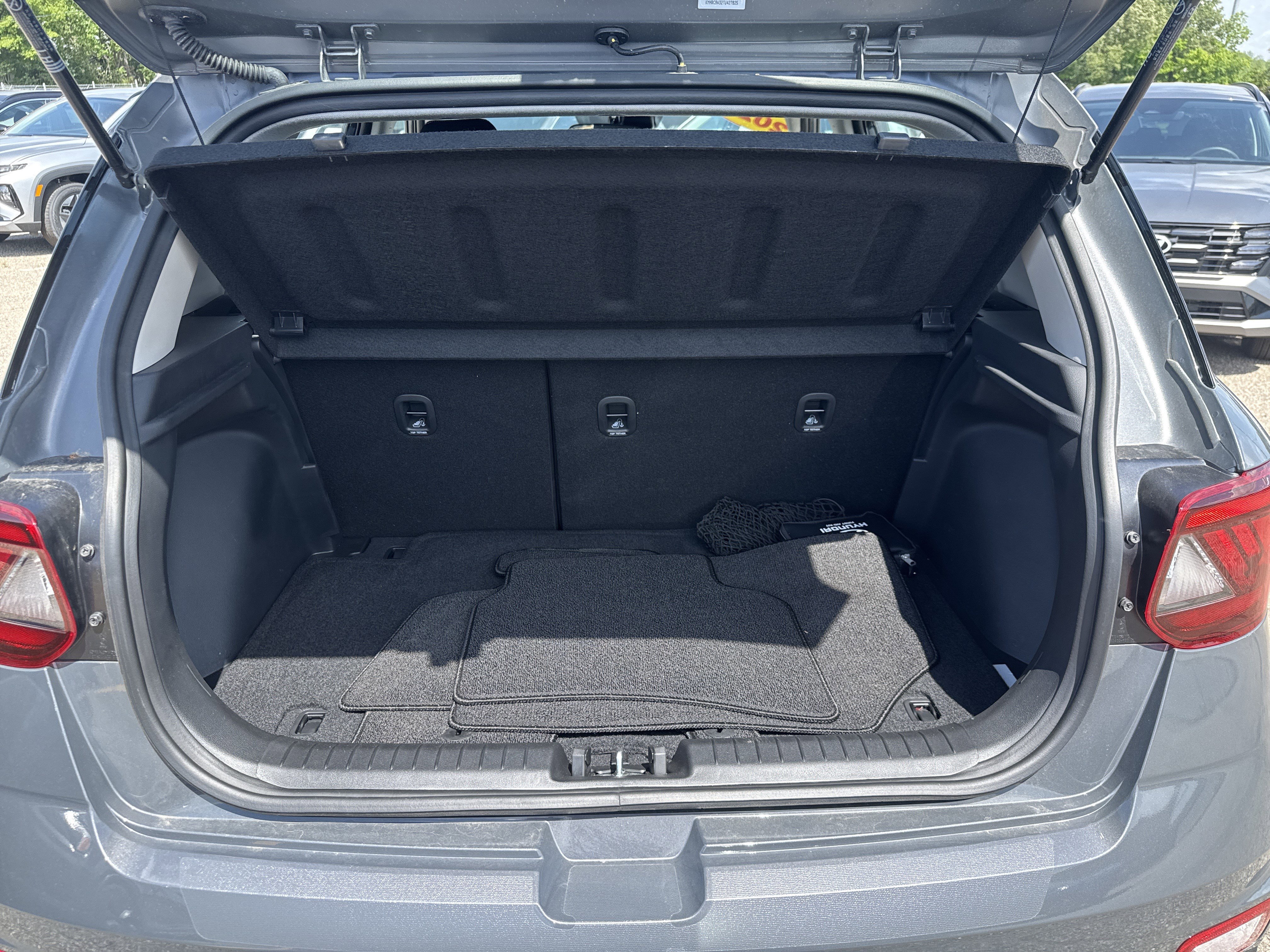 Certified 2026 Hyundai Venue SEL FWD image 8