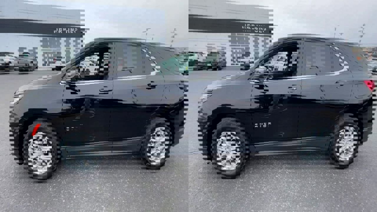 Used 2024 Chevrolet Equinox LT w/ LPO, Floor Liner Package image 4