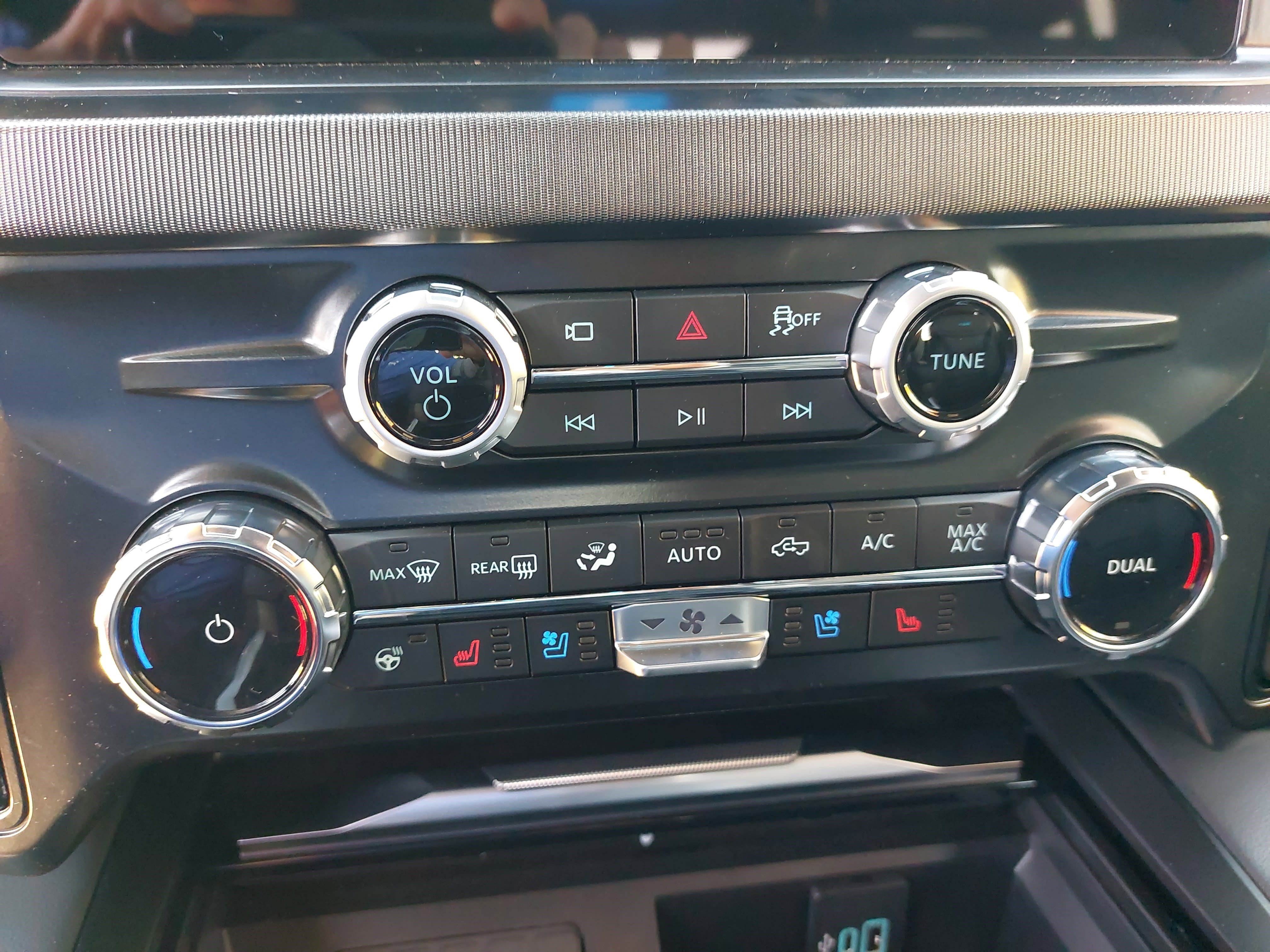 New 2026 Ford F350 Platinum image 21