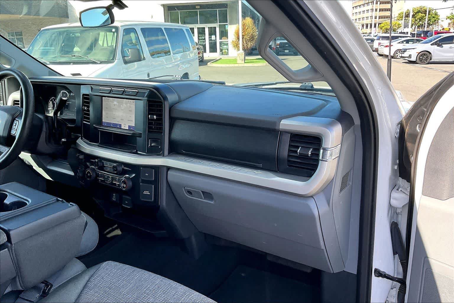 Used 2024 Ford F250 XLT AWD/4WD image 23