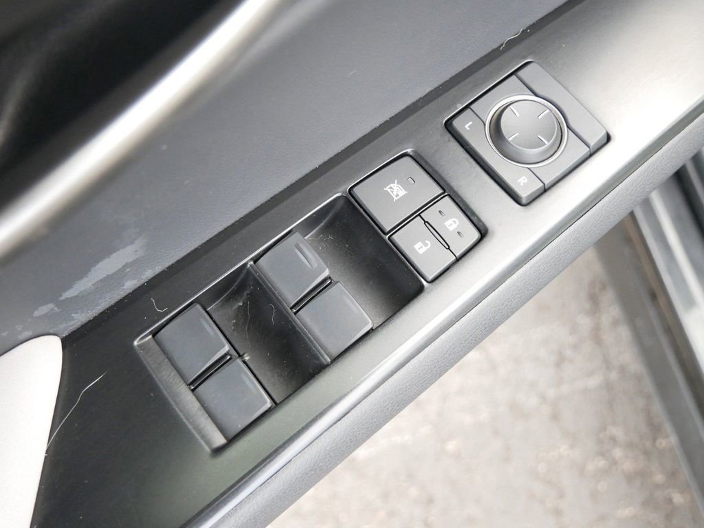 Used 2020 Lexus UX 250h w/ Premium Package image 15