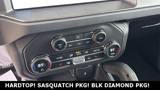 New 2025 Ford Bronco Big Bend w/ Black Diamond Package image 16