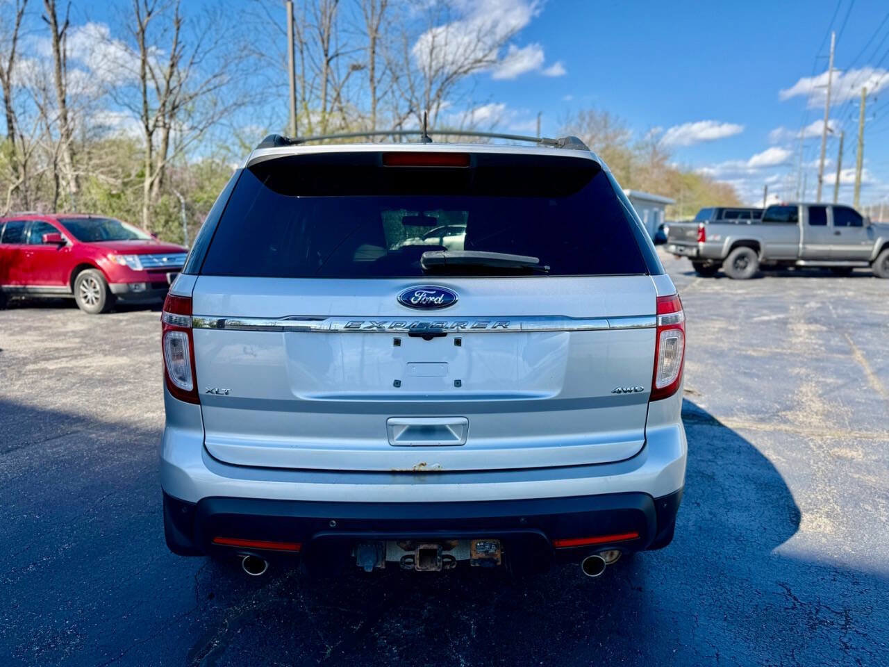 Used 2013 Ford Explorer XLT image 4