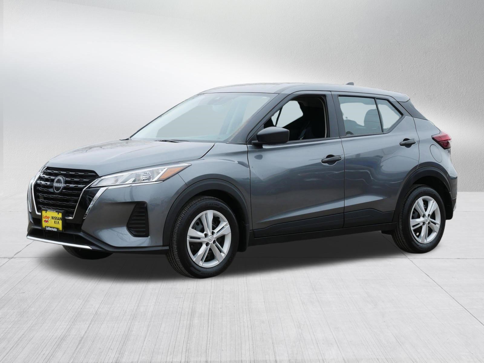 Certified 2023 Nissan Kicks S image 3