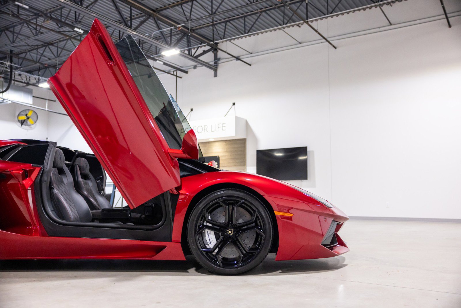 Used 2016 Lamborghini Aventador LP 700-4 AWD/4WD image 30