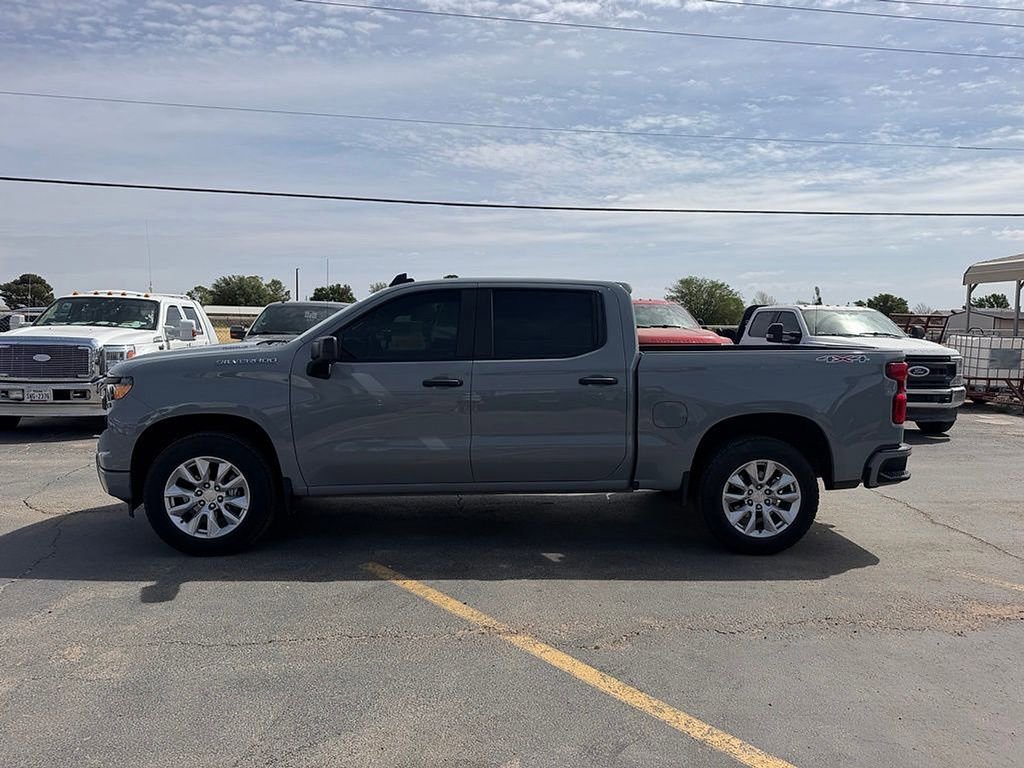Used 2024 Chevrolet Silverado 1500 Custom image 5