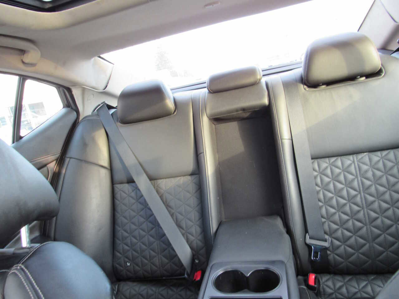 Used 2016 Nissan Maxima Platinum w/ Interior Lighting Package image 15