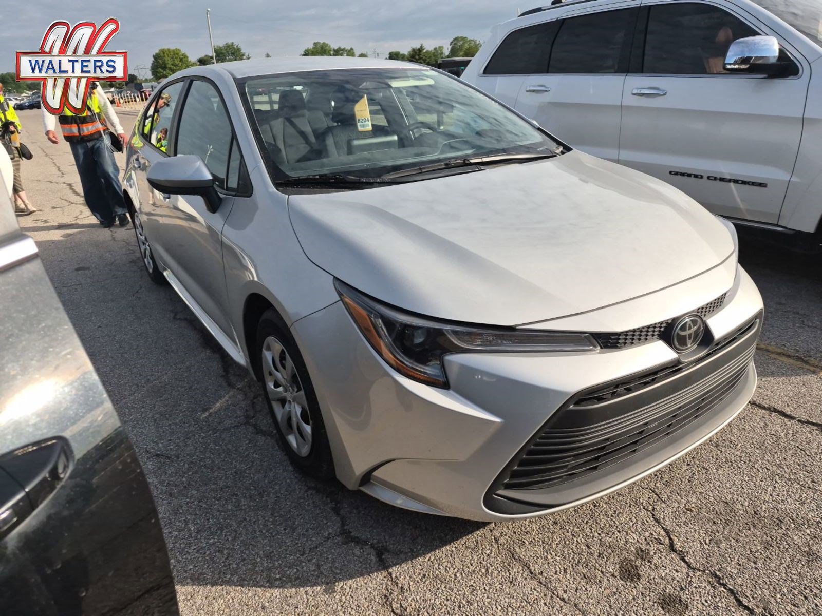 Used 2025 Toyota Corolla LE FWD image 1