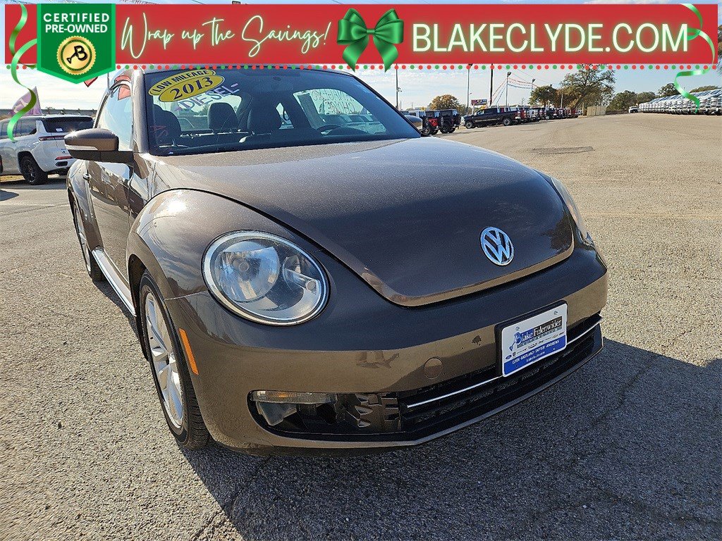 Used 2013 Volkswagen Beetle TDI image 11