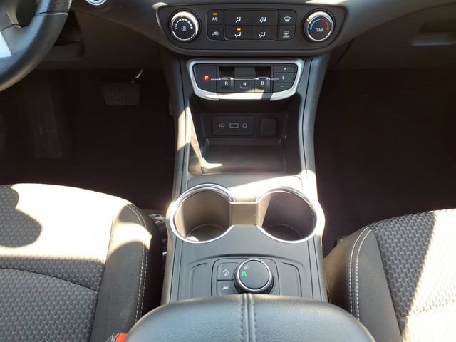 Used 2024 GMC Terrain SLE FWD image 26