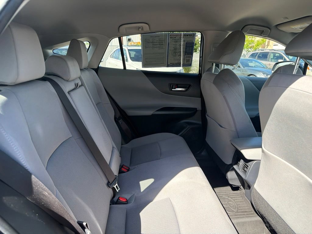 Used 2023 Toyota Venza LE AWD/4WD image 15