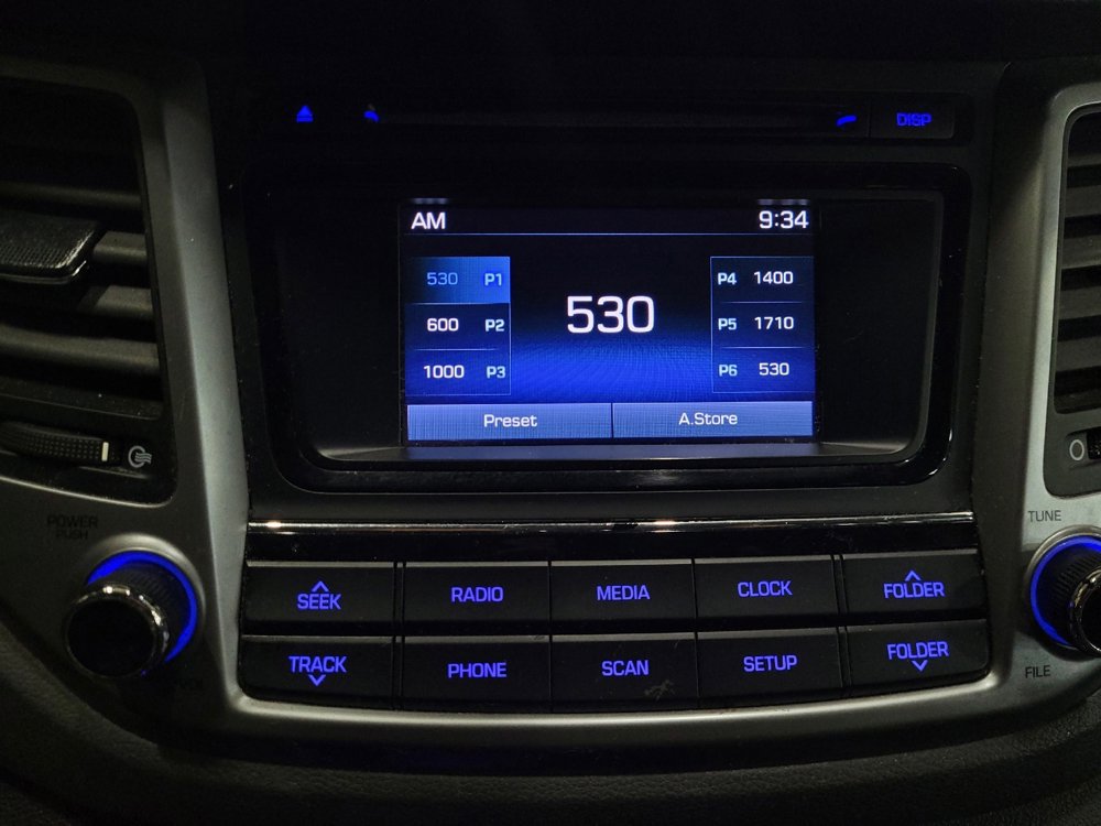 Used 2018 Hyundai Tucson SE image 25