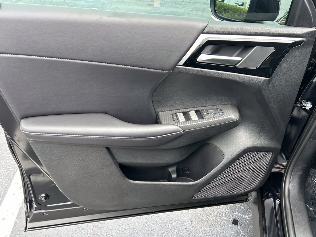 New 2026 Nissan Rogue SL AWD/4WD image 12