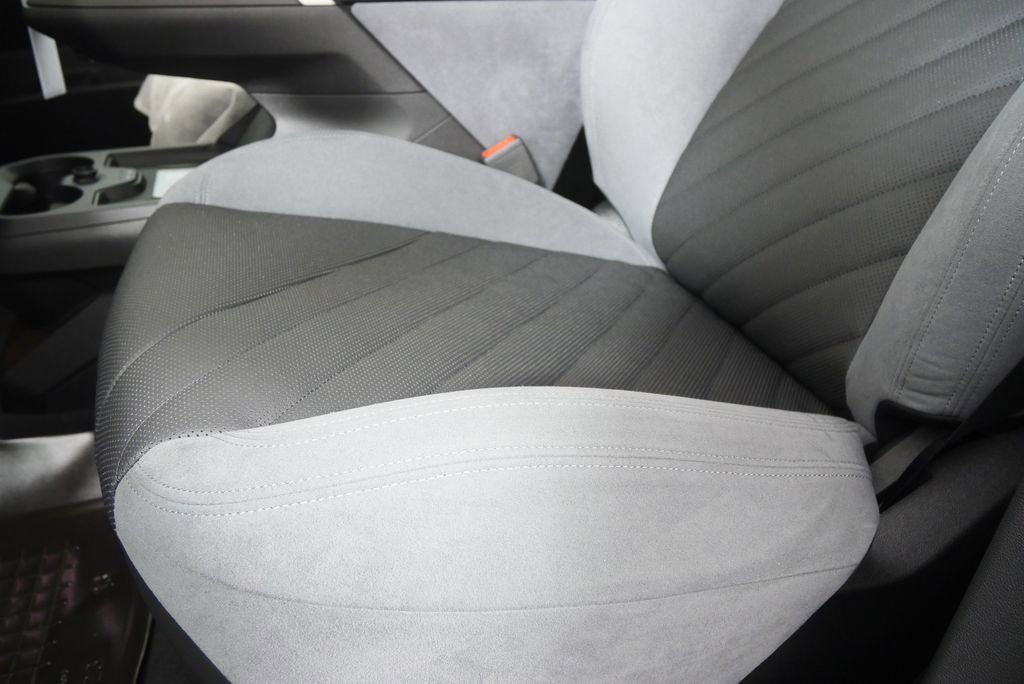 New 2026 BMW iX xDrive45 image 11