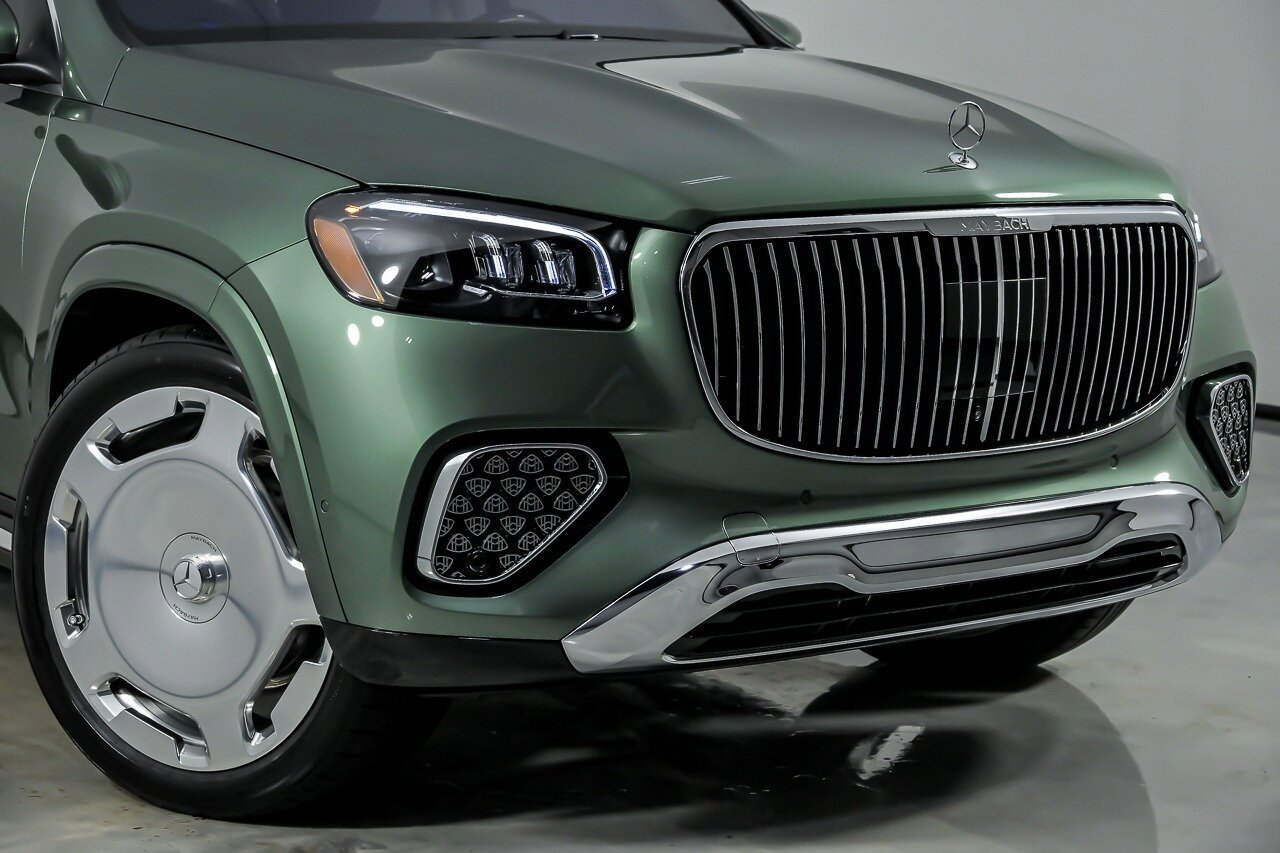 Used 2026 Mercedes-Benz Maybach GLS 600 4MATIC image 2