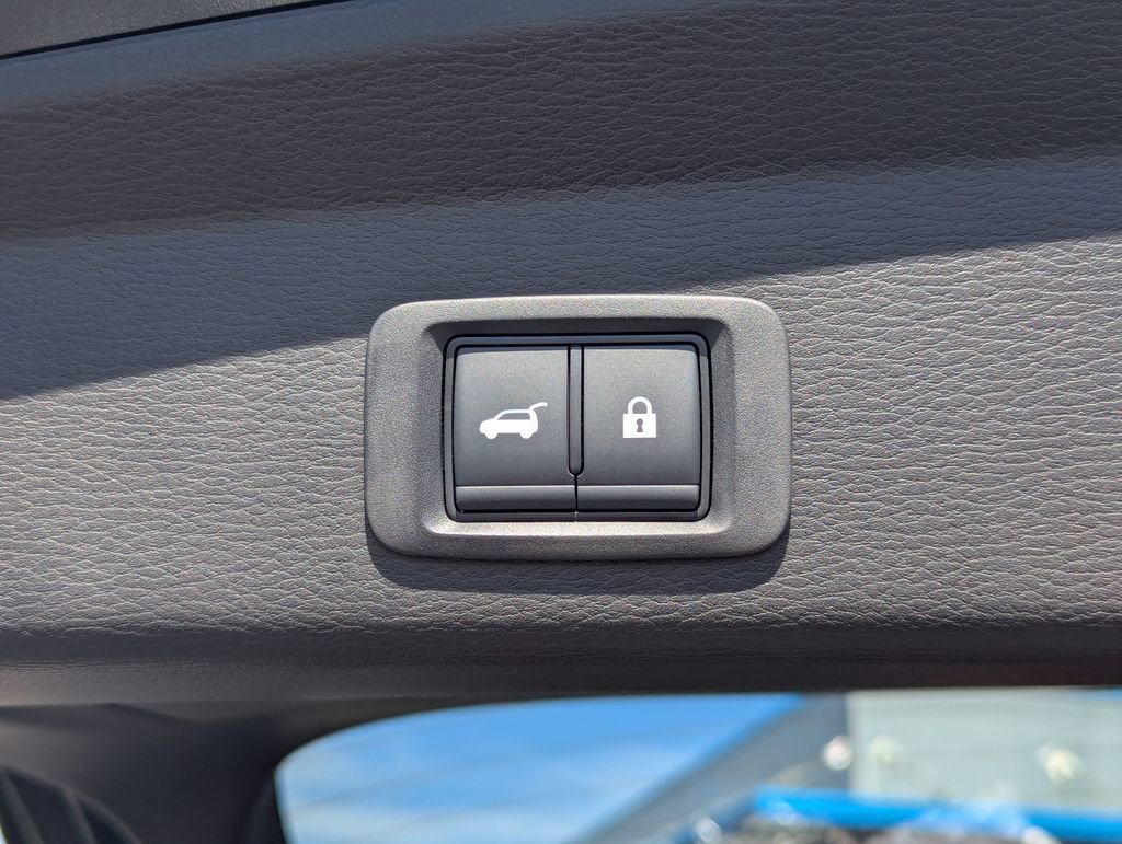 Used 2025 Mitsubishi Outlander 4WD Plug-In Hybrid image 34