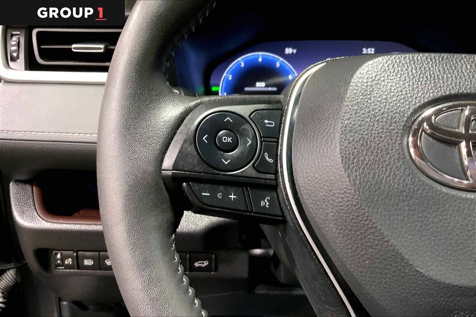 Used 2025 Toyota RAV4 Limited image 23