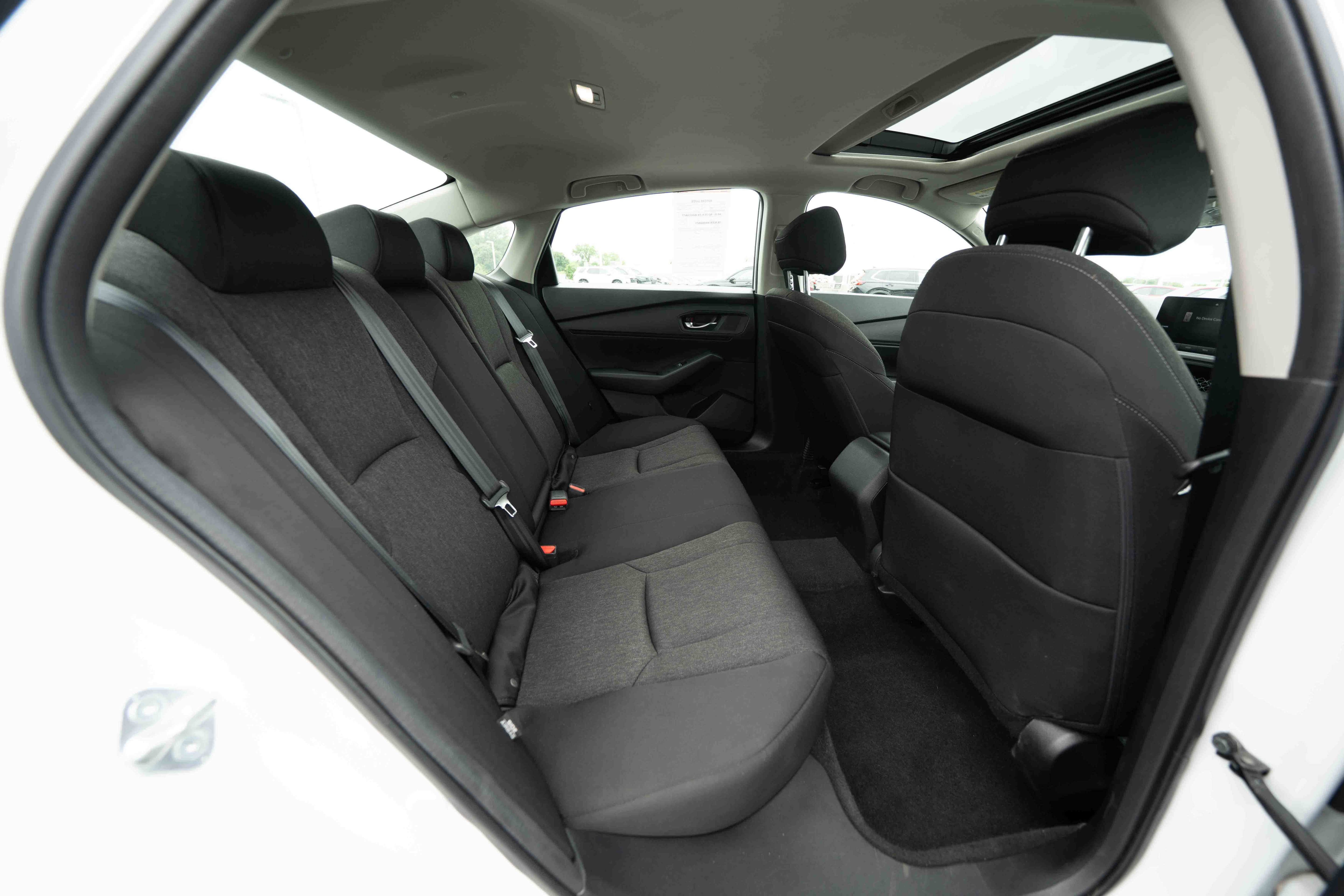 Used 2024 Honda Accord EX image 24