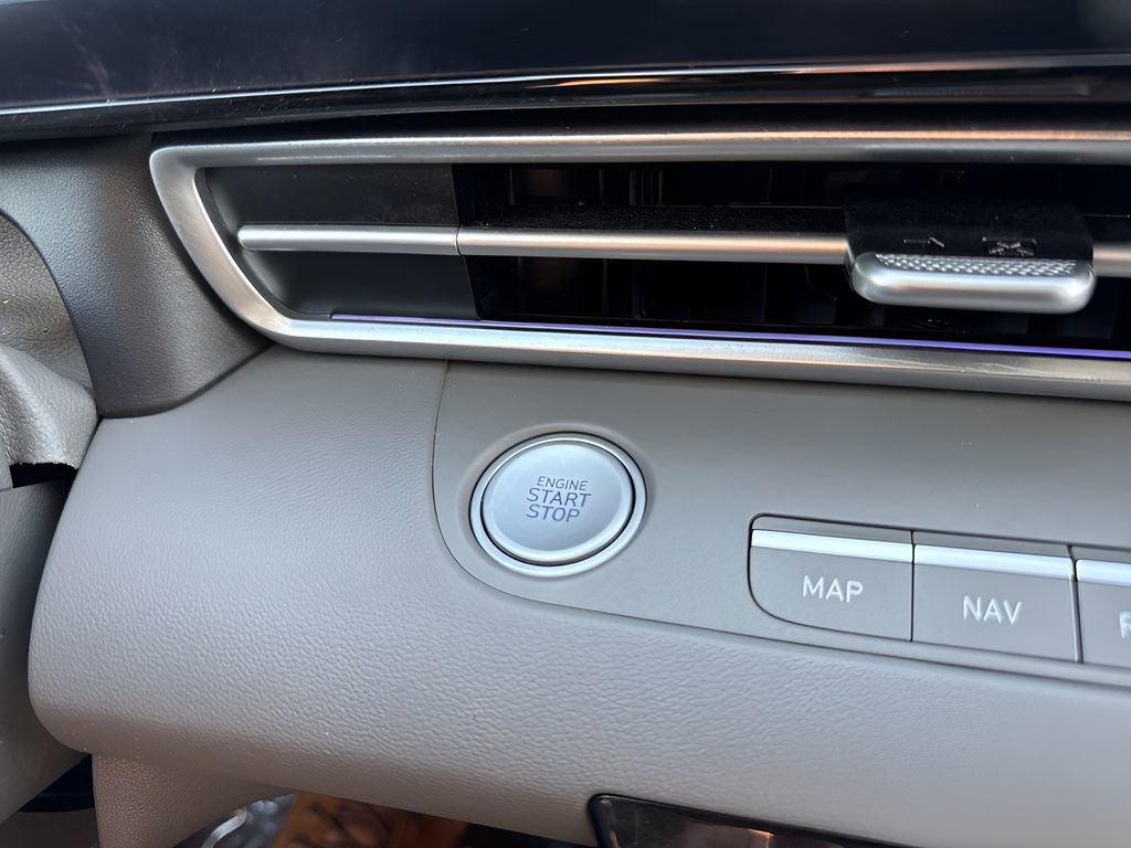 Used 2024 Hyundai Elantra SEL image 20