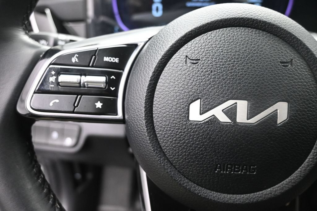 Used 2025 Kia Seltos S FWD image 15