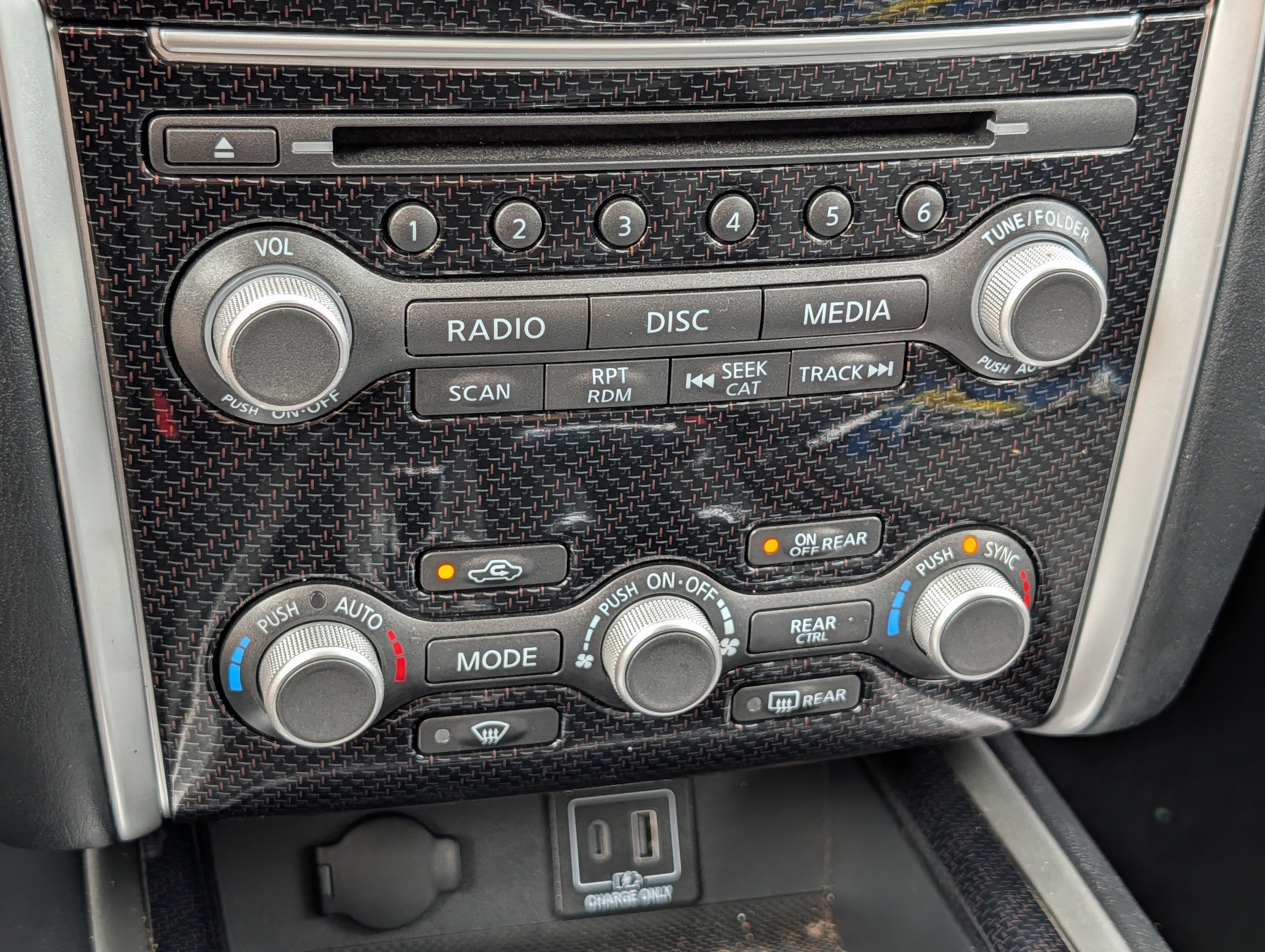 Used 2019 Nissan Pathfinder SL AWD/4WD image 23