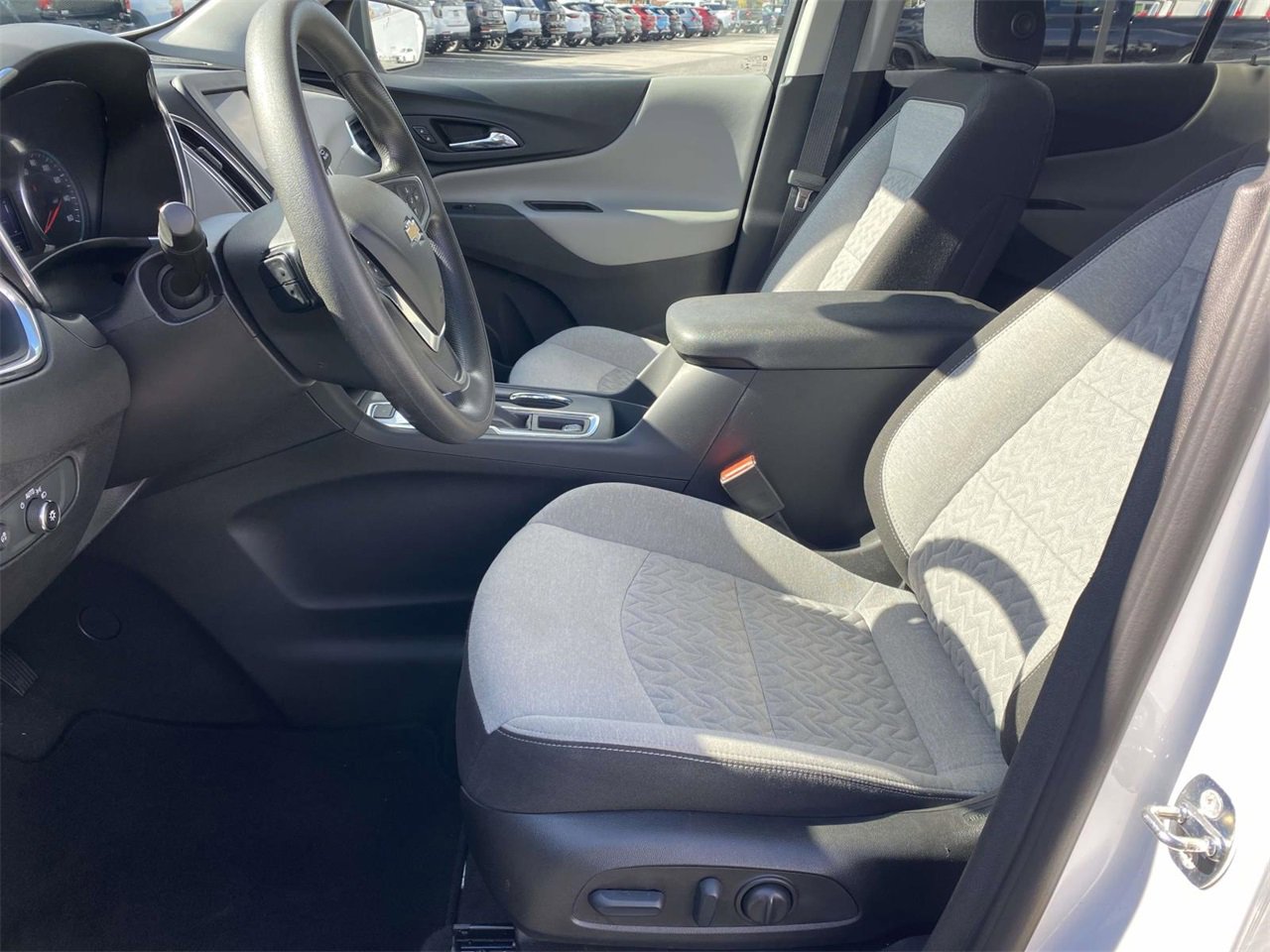 Used 2022 Chevrolet Equinox LS w/ LS Convenience Package image 13