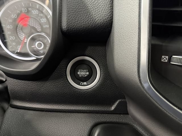 Used 2022 RAM 1500 Big Horn AWD/4WD image 22