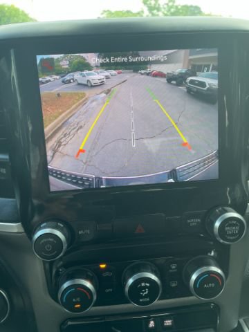 Used 2022 RAM 1500 Big Horn AWD/4WD image 17