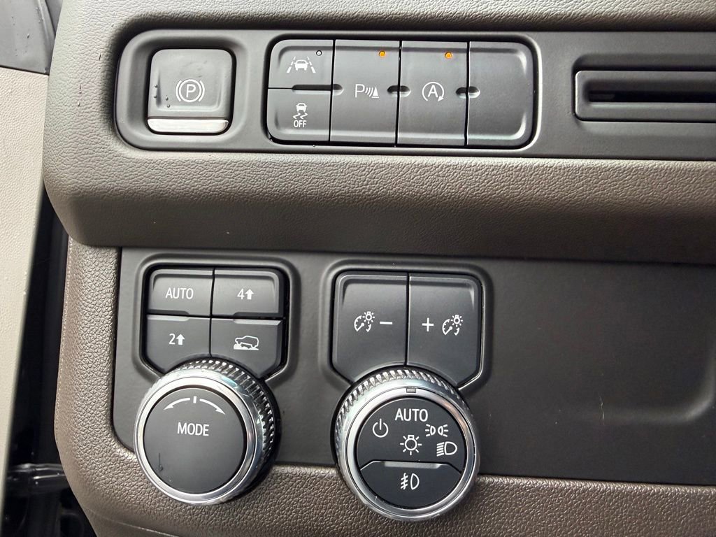 Used 2024 GMC Yukon SLT image 22