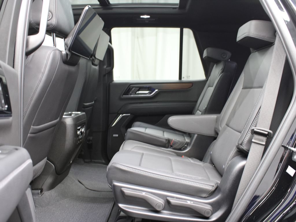 Used 2025 GMC Yukon Denali w/ Denali Reserve Package AWD/4WD image 13