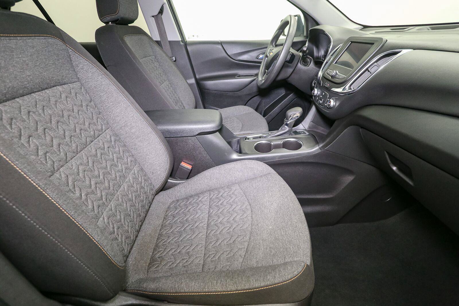 Used 2022 Chevrolet Equinox LT AWD/4WD image 17