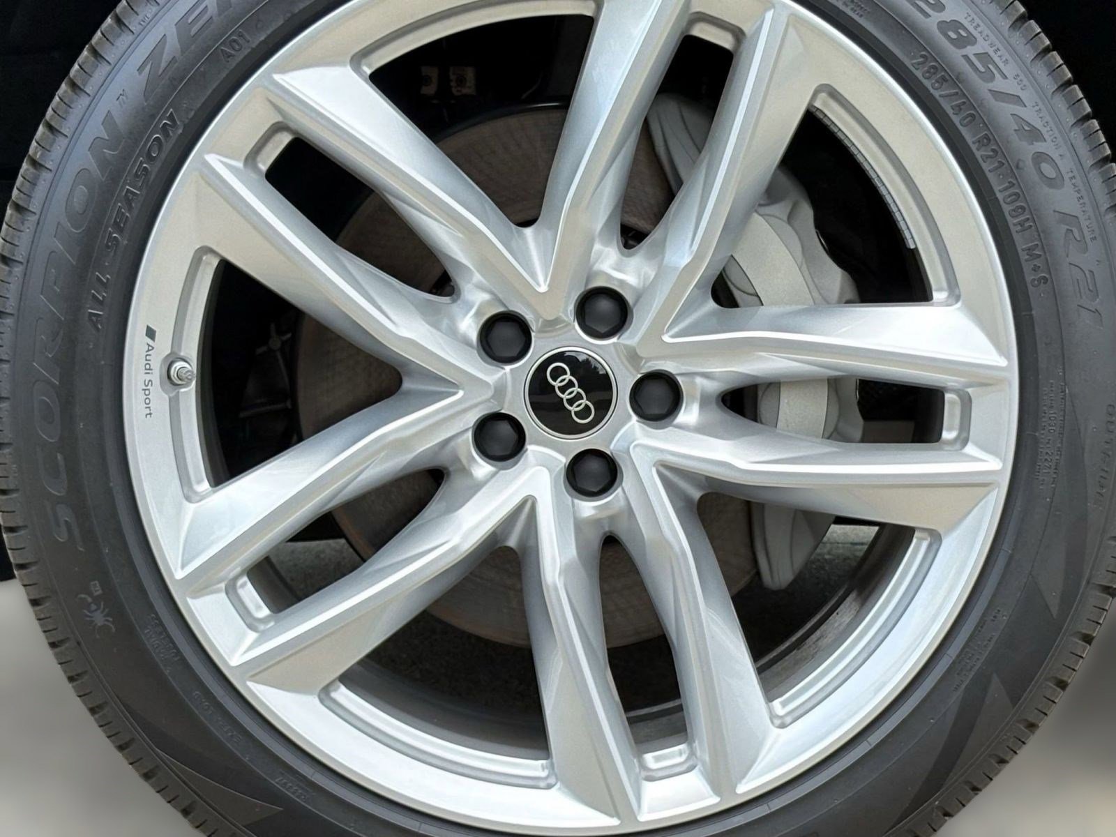 New 2025 Audi Q7 3.0T Premium Plus image 12