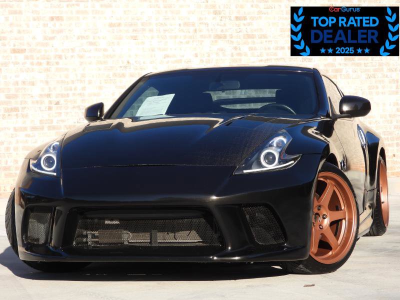 Used 2016 Nissan 370Z Coupe image 2