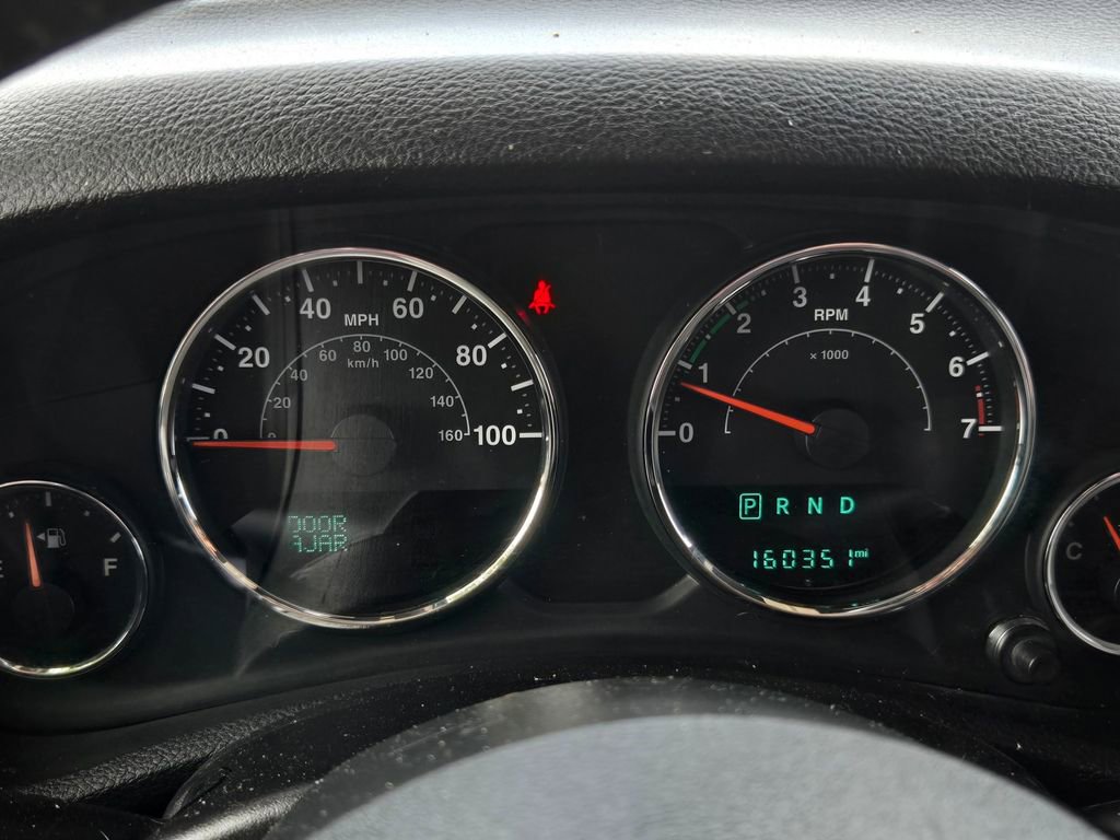 Used 2016 Jeep Wrangler Unlimited Rubicon w/ Connectivity Group image 21