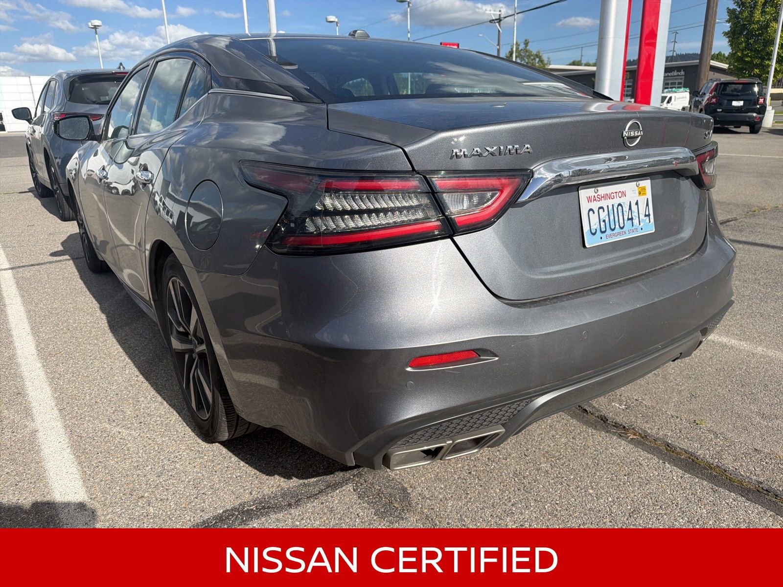 Used 2023 Nissan Maxima SV w/ Floor Mat Group FWD image 12