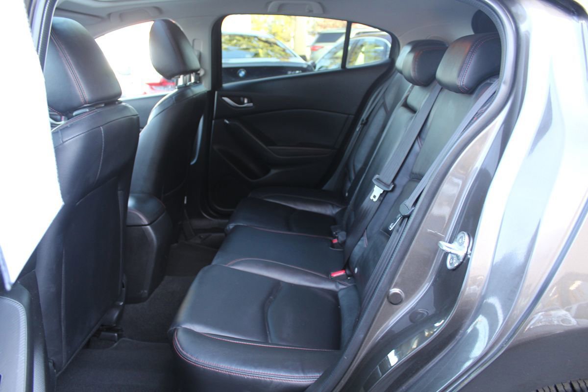 Used 2014 MAZDA MAZDA3 i Grand Touring image 23