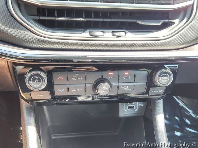 Certified 2026 Jeep Compass Latitude AWD/4WD image 18
