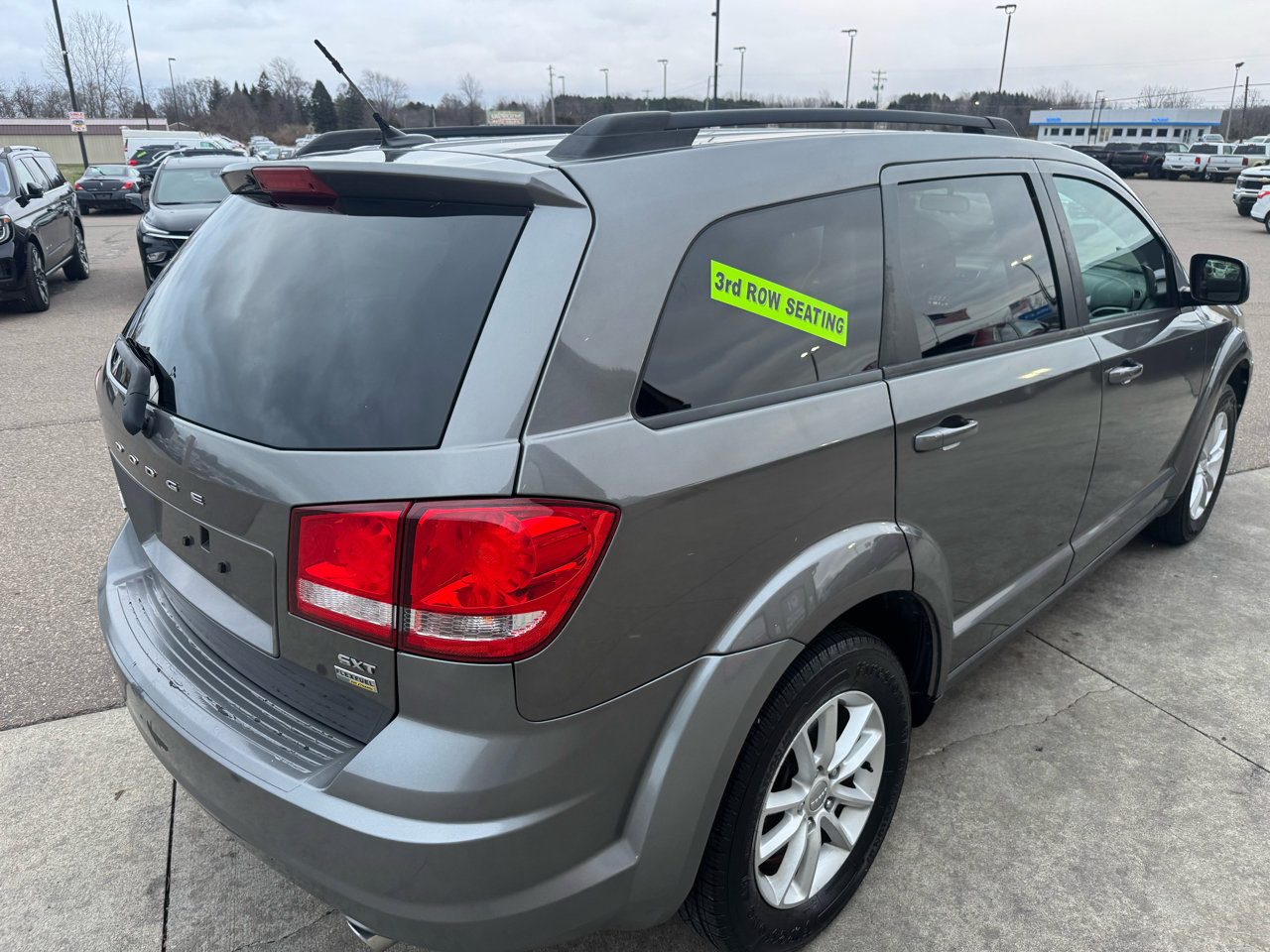 Used 2013 Dodge Journey SXT w/ Flexible Seating Group image 5
