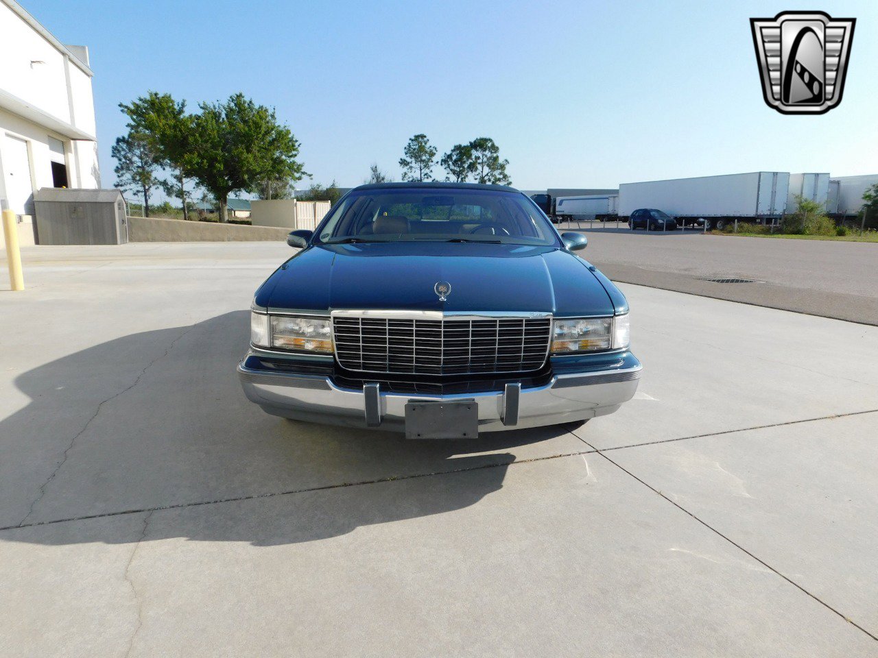Used 1995 Cadillac Fleetwood Brougham image 2