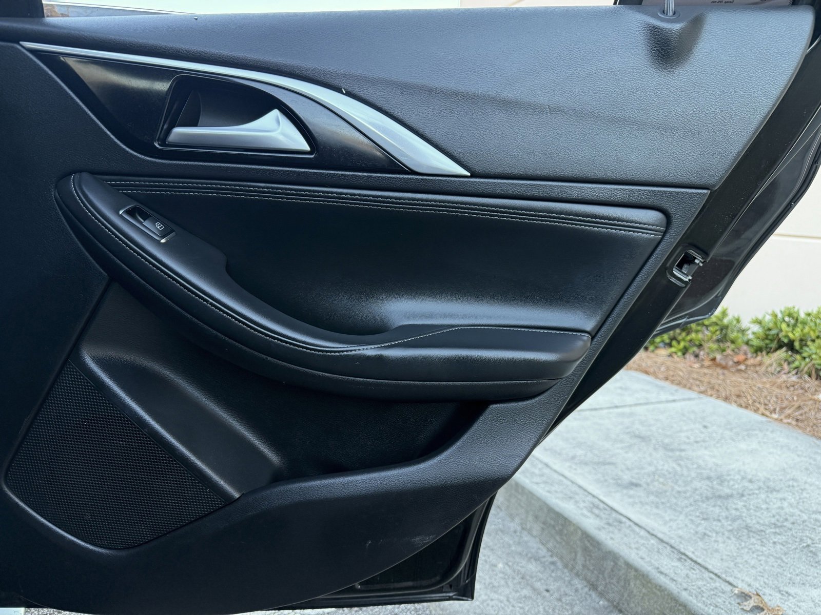 Used 2018 INFINITI QX30 Premium w/ Navigation Package image 46