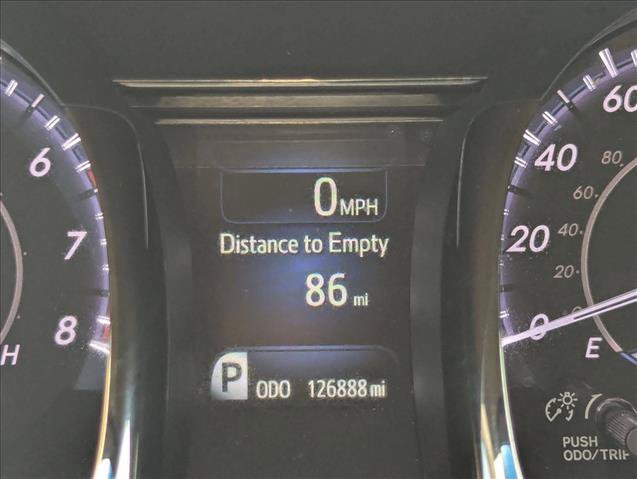 Used 2013 Toyota Avalon XLE Premium FWD image 10