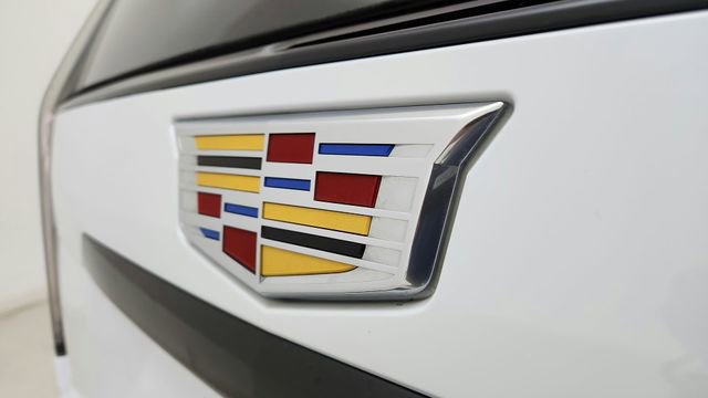 Used 2026 Cadillac Escalade Platinum Sport AWD/4WD image 15