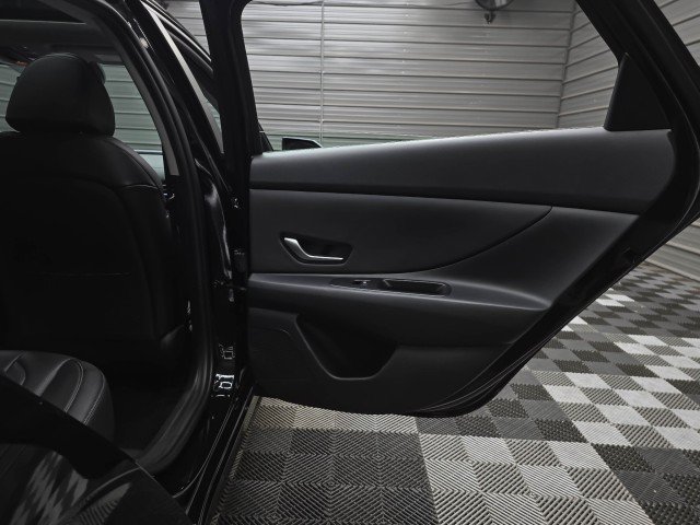 Used 2024 Hyundai Elantra Limited FWD image 36