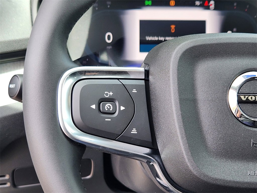 New 2025 Volvo XC40 B5 Ultra w/ Climate Package image 9