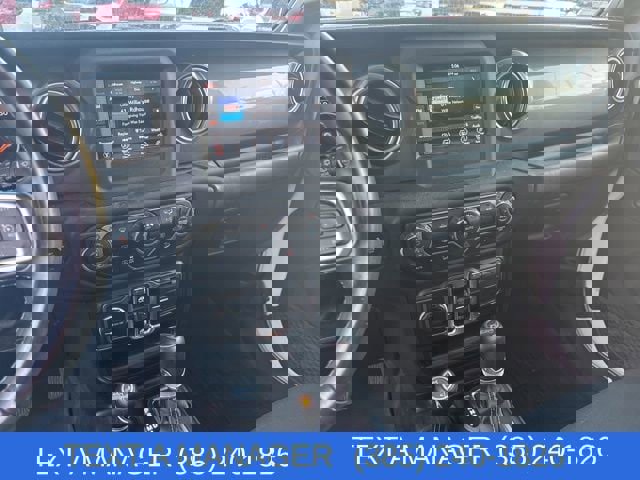 Used 2019 Jeep Wrangler Unlimited Sahara image 21