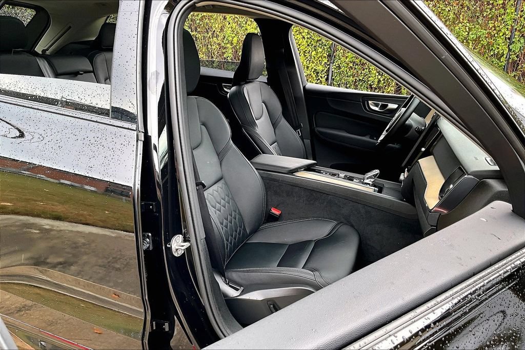 Certified 2026 Volvo XC60 B5 Plus AWD/4WD image 10