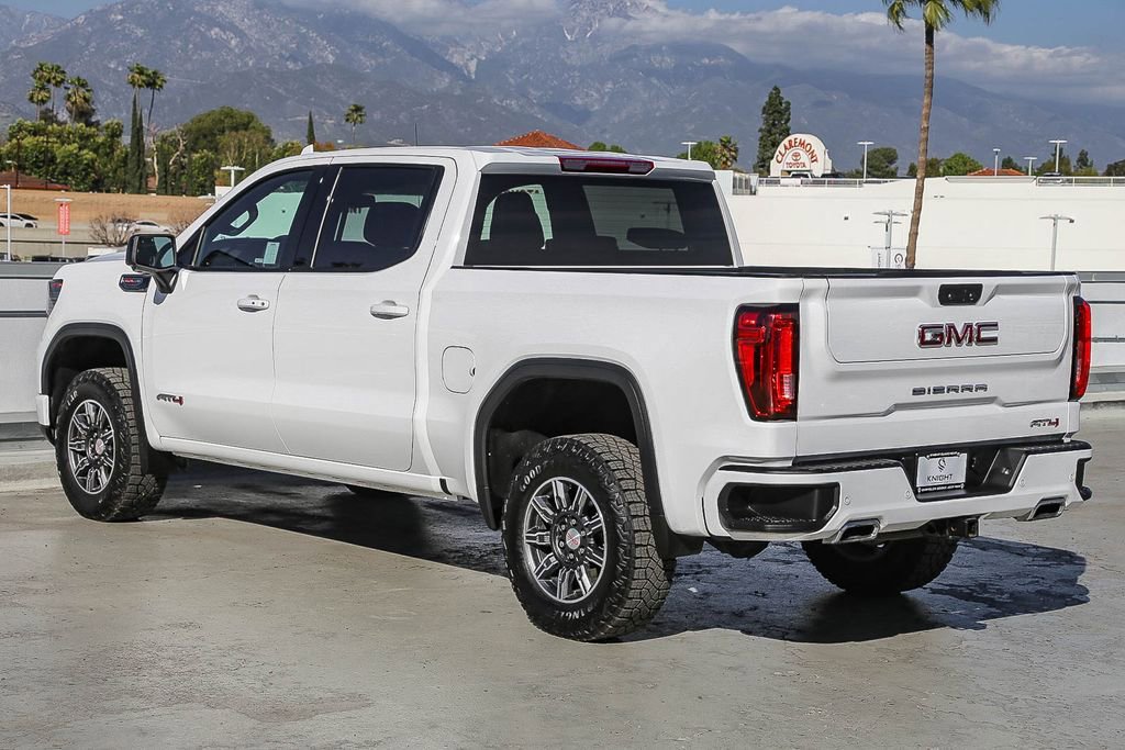 Used 2025 GMC Sierra 1500 AT4 image 7