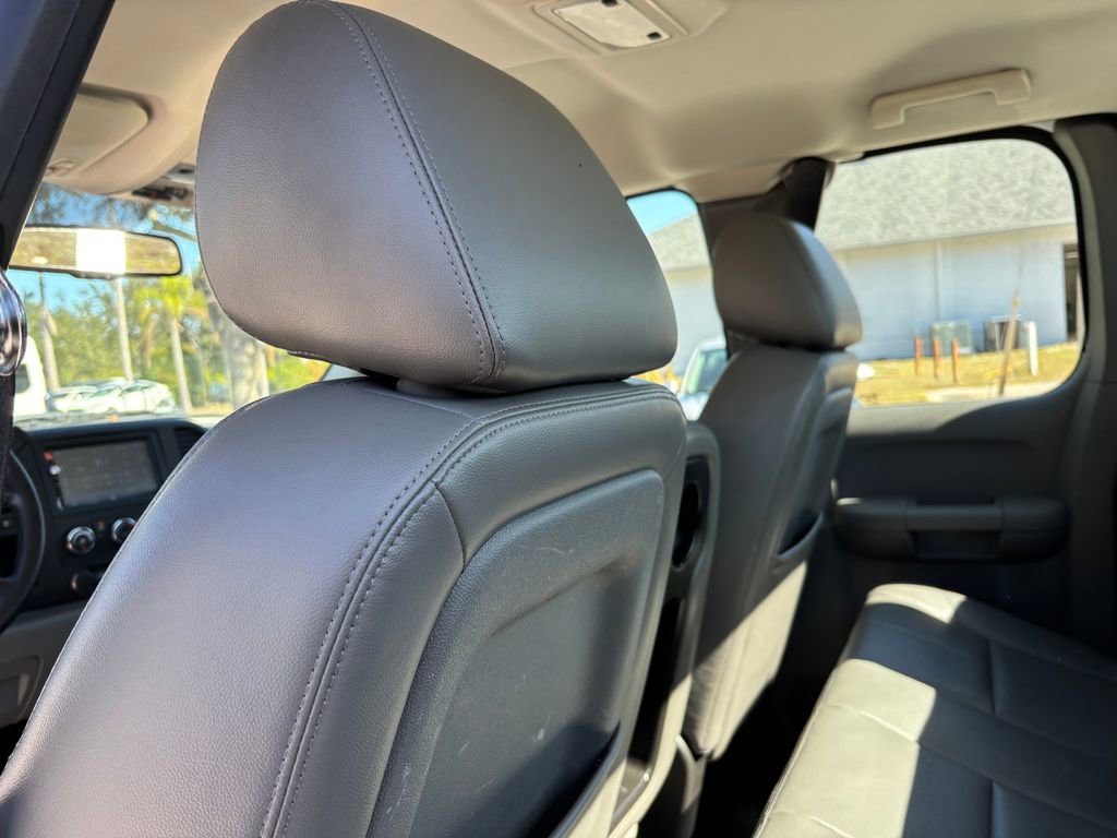 Used 2011 Chevrolet Silverado 3500 W/T image 23