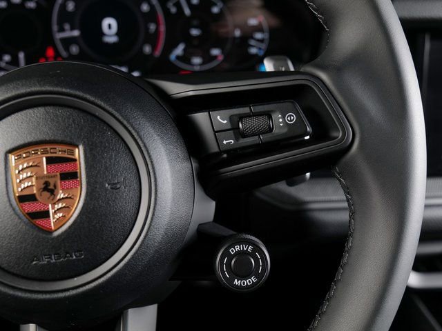 Certified 2026 Porsche Cayenne Coupe AWD/4WD image 23
