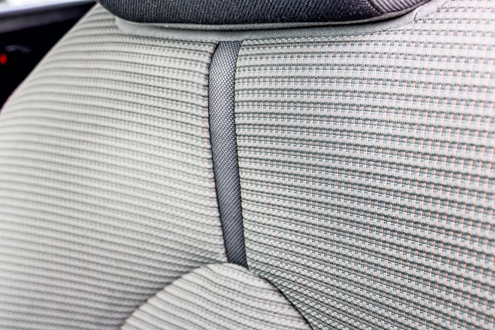 Used 2021 Toyota Highlander LE image 25